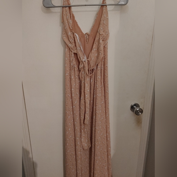 Times We Had Blush Floral Tie Back Maxi Dress SZ.L Pink NWT Lulus - Picture 7 of 11